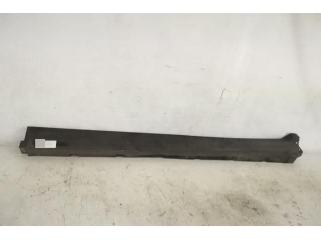 bontott MASERATI LEVANTE Bal első Küszöb Díszléc