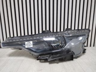 bontott MASERATI LEVANTE Bal Fényszóró