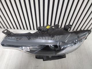 bontott MASERATI LEVANTE Bal Fényszóró