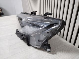 bontott MASERATI LEVANTE Bal Fényszóró