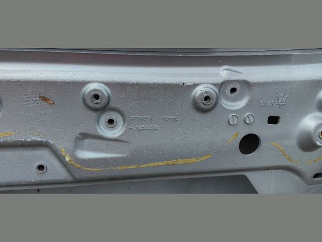 bontott MASERATI LEVANTE Bal hátsó Ajtó (Üres lemez)