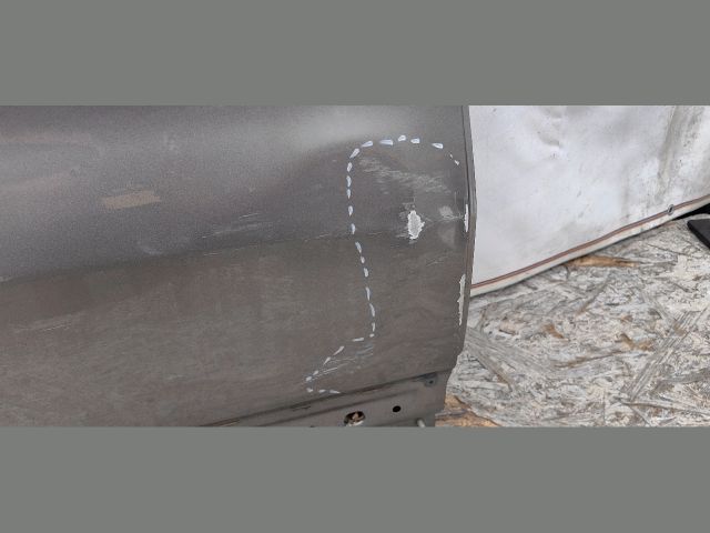 bontott MASERATI LEVANTE Bal hátsó Ajtó (Üres lemez)