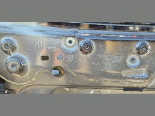 bontott MASERATI LEVANTE Bal hátsó Ajtó (Üres lemez)
