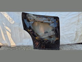 bontott MASERATI LEVANTE Bal hátsó Ajtó (Üres lemez)