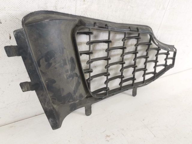 bontott MASERATI LEVANTE Bal Ködzárófény Keret