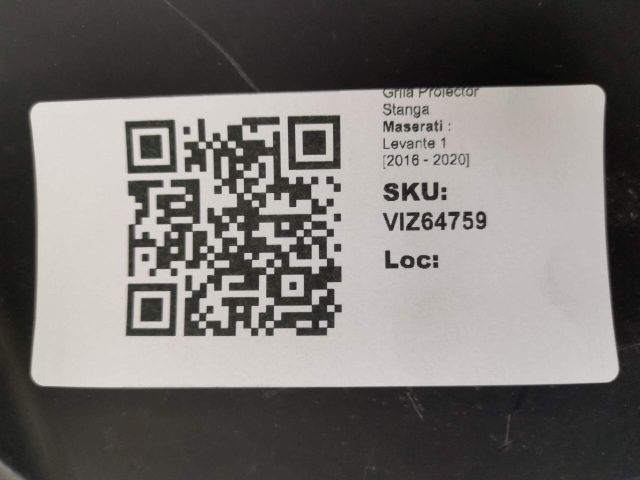 bontott MASERATI LEVANTE Bal Ködzárófény Keret