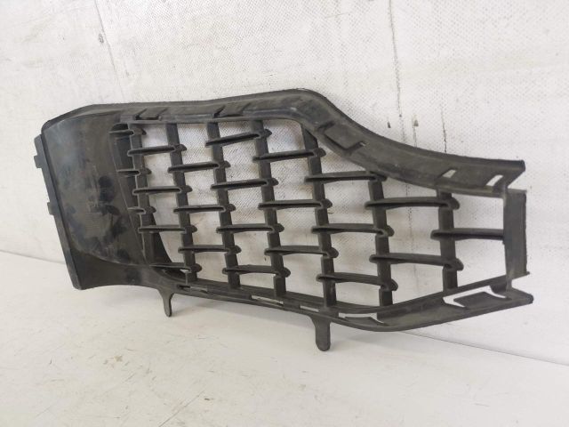 bontott MASERATI LEVANTE Bal Ködzárófény Keret