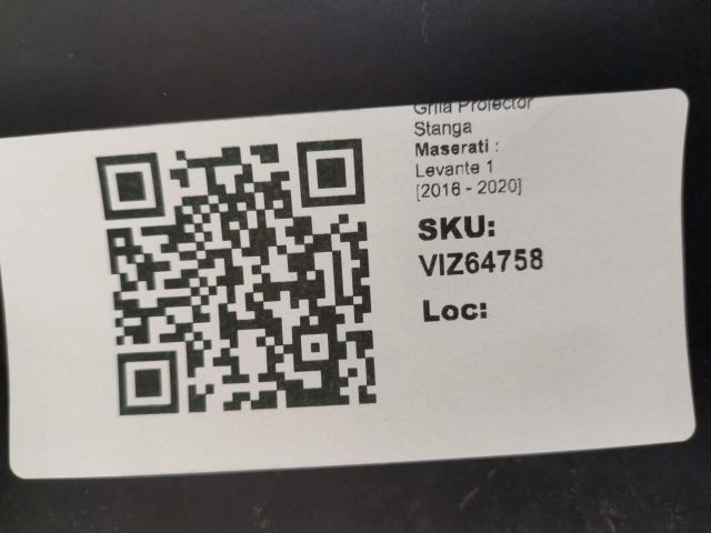 bontott MASERATI LEVANTE Bal Ködzárófény Keret