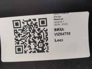 bontott MASERATI LEVANTE Bal Ködzárófény Keret