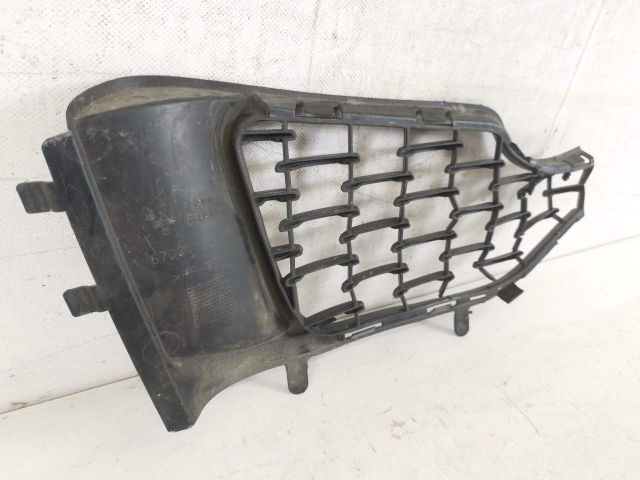 bontott MASERATI LEVANTE Bal Ködzárófény Keret