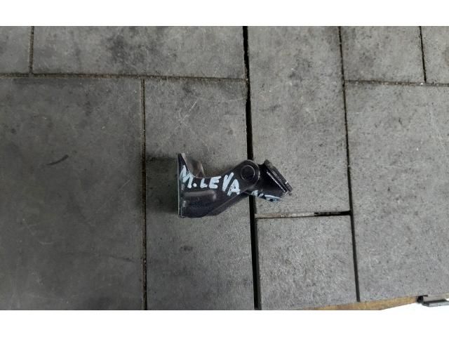 bontott MASERATI LEVANTE Csomagtérajtó Zsanér