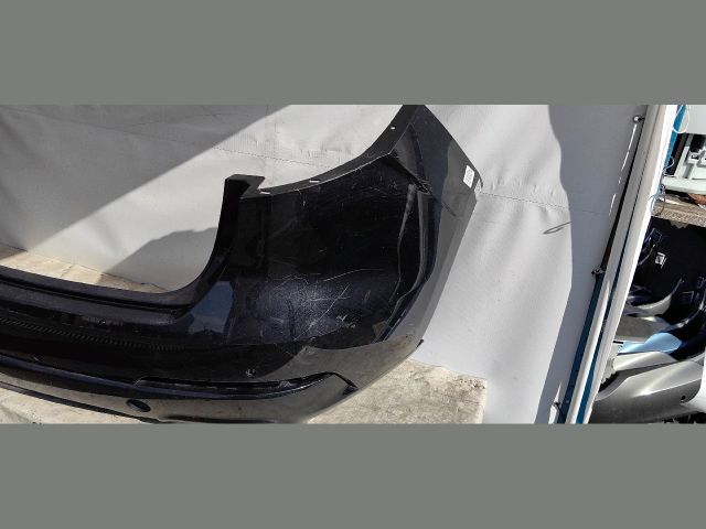 bontott MASERATI LEVANTE Hátsó Lökhárító (Üresen)