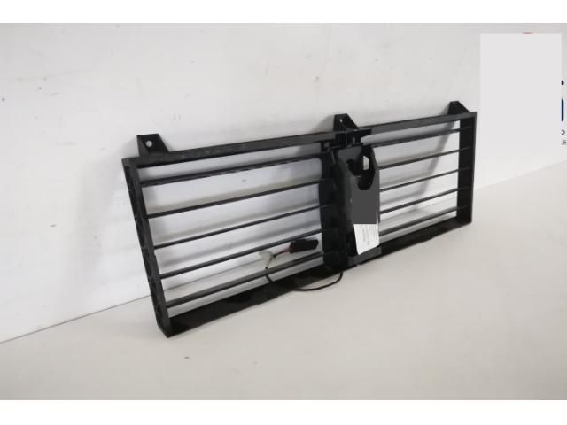 bontott MASERATI LEVANTE Hűtő Légterelő