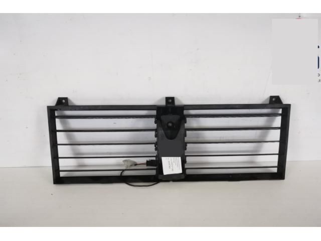 bontott MASERATI LEVANTE Hűtő Légterelő