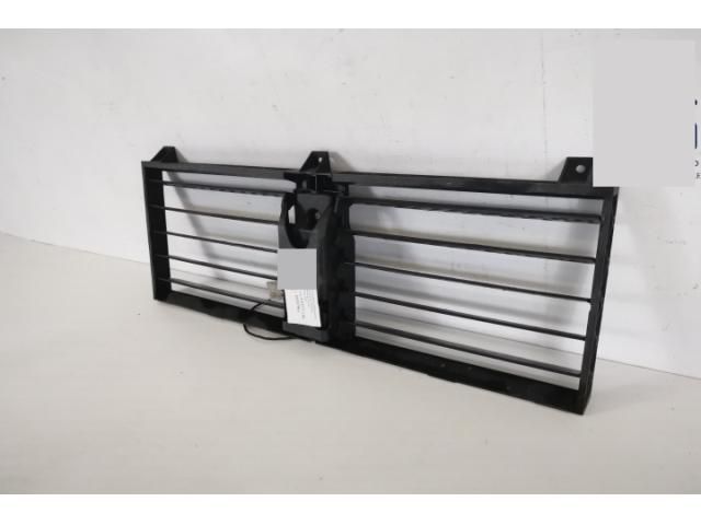 bontott MASERATI LEVANTE Hűtő Légterelő