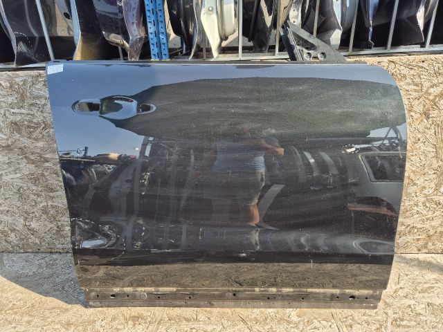 bontott MASERATI LEVANTE Jobb első Ajtó (Üres lemez)