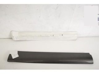 bontott MASERATI LEVANTE Jobb hátsó Ajtó Díszléc