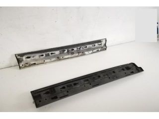 bontott MASERATI LEVANTE Jobb hátsó Ajtó Díszléc