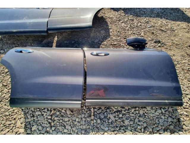 bontott MASERATI LEVANTE Jobb hátsó Ajtó (Üres lemez)