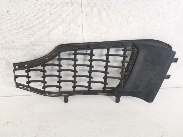 bontott MASERATI LEVANTE Jobb Ködlámpa Rács