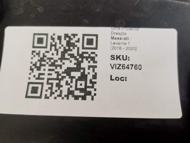 bontott MASERATI LEVANTE Jobb Ködlámpa Rács