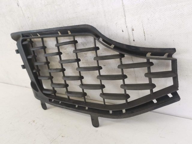 bontott MASERATI LEVANTE Jobb Ködlámpa Rács