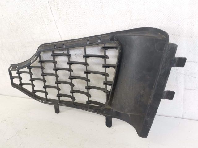 bontott MASERATI LEVANTE Jobb Ködlámpa Rács