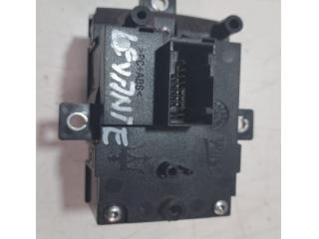 bontott MASERATI LEVANTE Multimédia Vezérlő