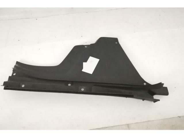 bontott MASERATI LEVANTE Szélvédő Takaró