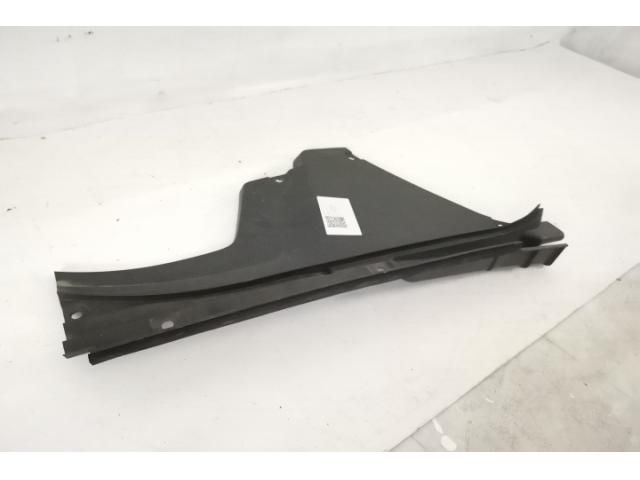 bontott MASERATI LEVANTE Szélvédő Takaró