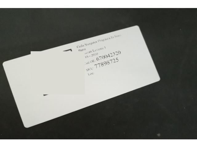 bontott MASERATI LEVANTE Szélvédő Takaró