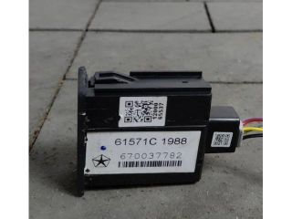 bontott MASERATI LEVANTE USB HUB