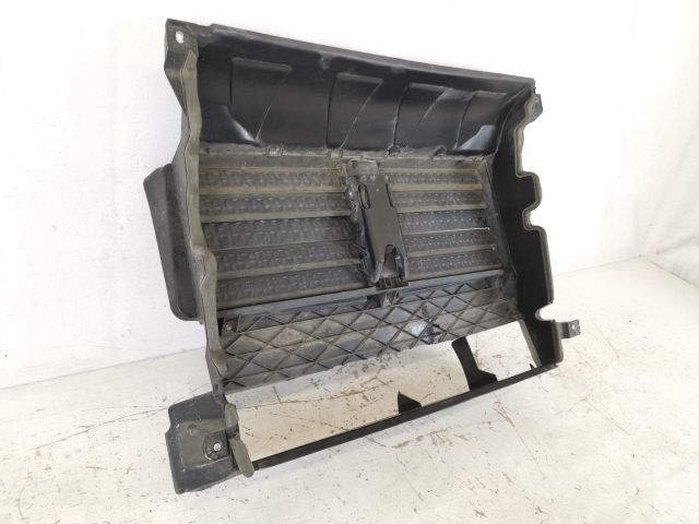 bontott MASERATI LEVANTE Vízhűtő Radiátor Tartó