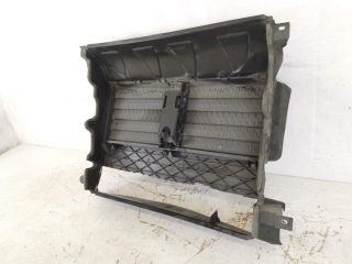 bontott MASERATI LEVANTE Vízhűtő Radiátor Tartó