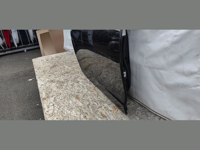 bontott MASERATI QUATTROPORTE Jobb hátsó Ajtó (Üres lemez)