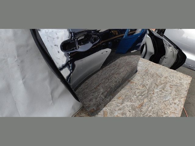 bontott MASERATI QUATTROPORTE Jobb hátsó Ajtó (Üres lemez)