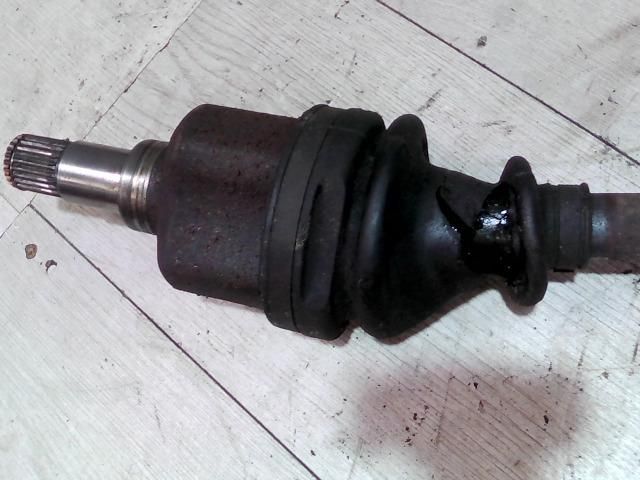 bontott MAZDA 121 Bal Féltengely