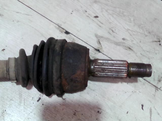 bontott MAZDA 121 Bal Féltengely