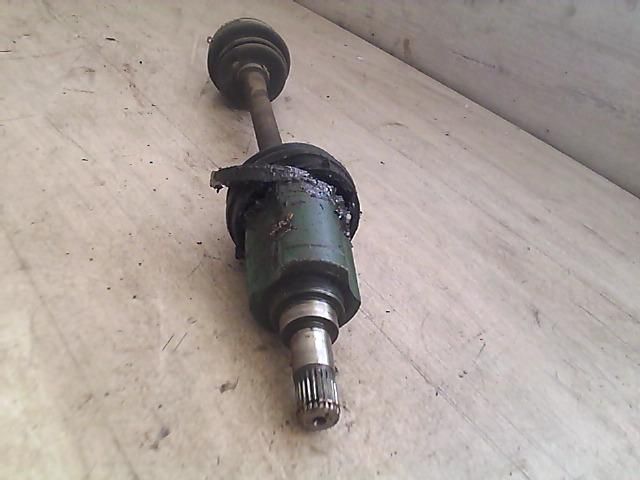 bontott MAZDA 121 Bal Féltengely