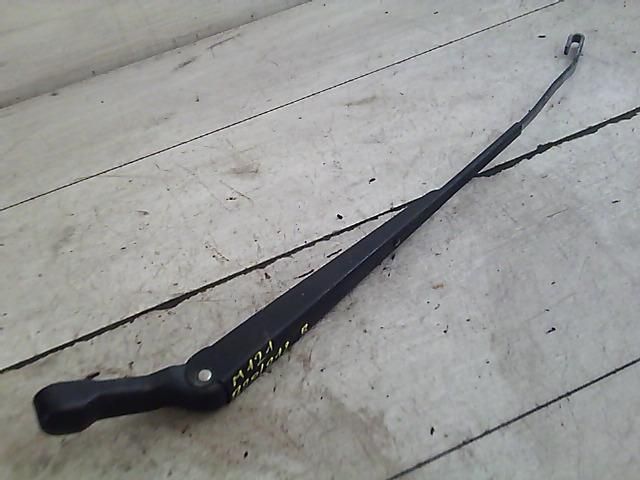 bontott MAZDA 121 Bal első Ablaktörlő Kar