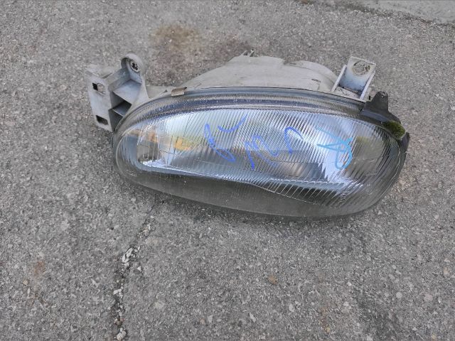 bontott MAZDA 121 Bal Fényszóró