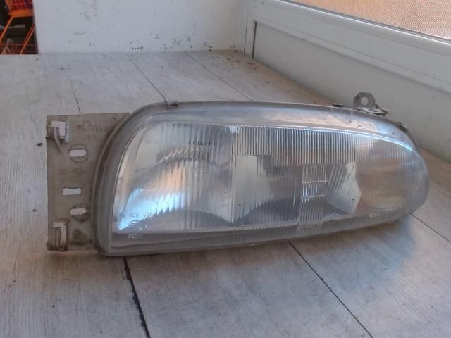 bontott MAZDA 121 Bal Fényszóró