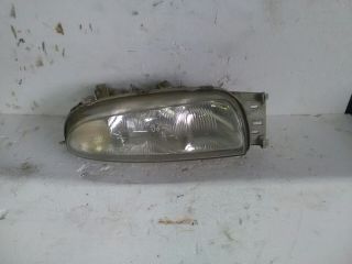 bontott MAZDA 121 Jobb Fényszóró