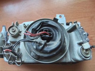 bontott MAZDA 121 Jobb Fényszóró