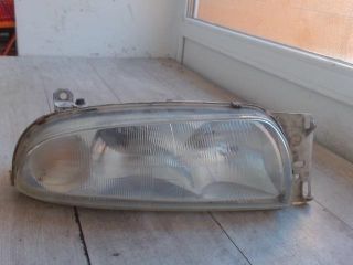 bontott MAZDA 121 Jobb Fényszóró