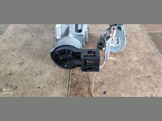 bontott MAZDA 2 Gyújtáskapcsoló Házzal