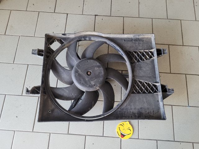 bontott MAZDA 2 Hűtőventilátor Keret