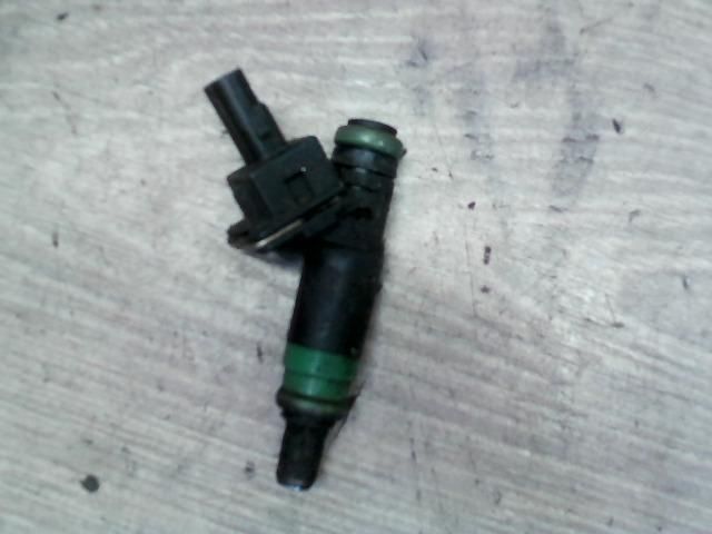 bontott MAZDA 2 Porlasztó (1 db)