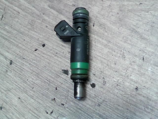 bontott MAZDA 2 Porlasztó (1 db)