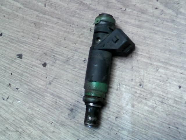 bontott MAZDA 2 Porlasztó (1 db)